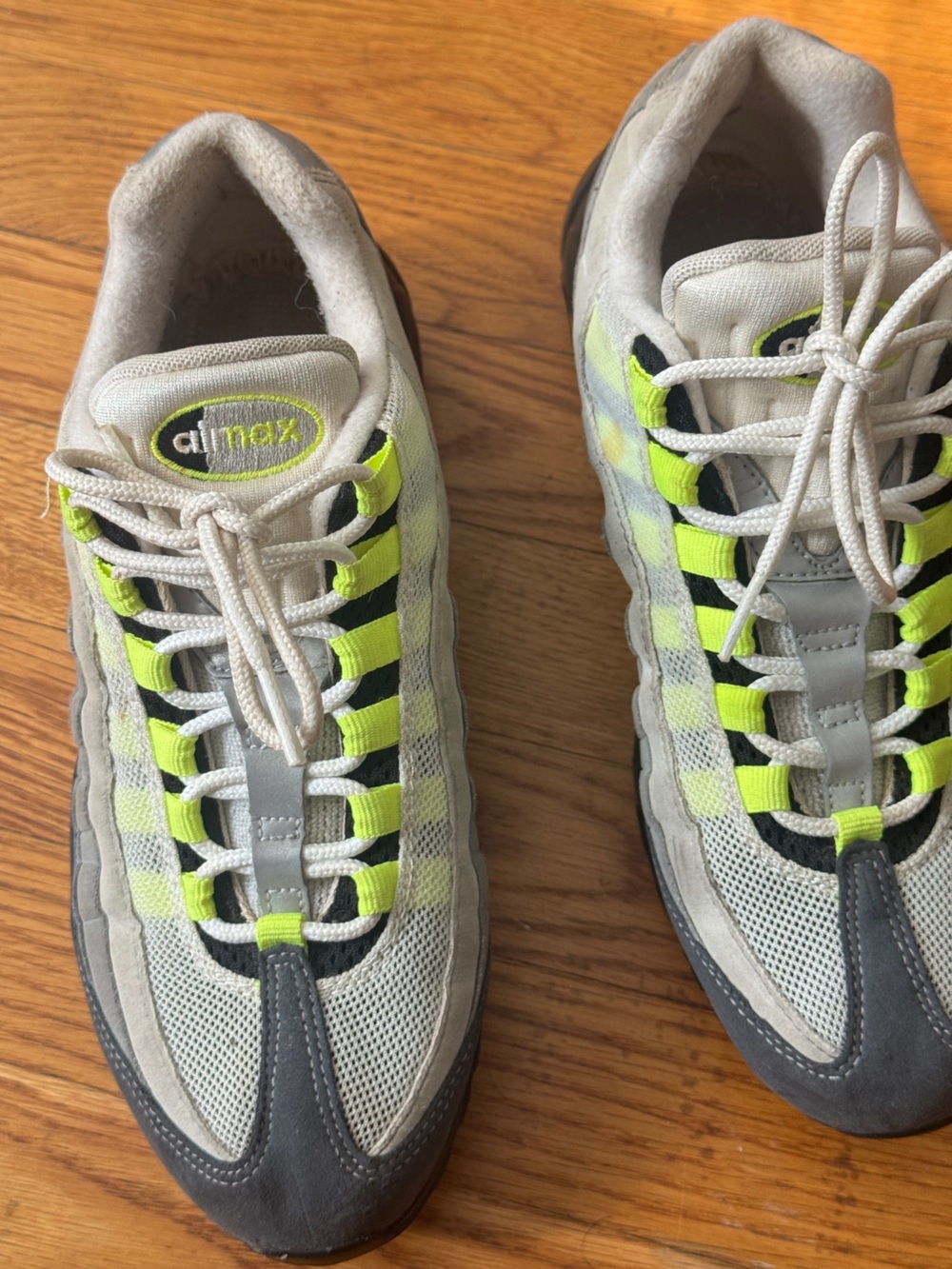 Used Nike White and Neon Green Women’s Air Max Lace-Up Sneakers
